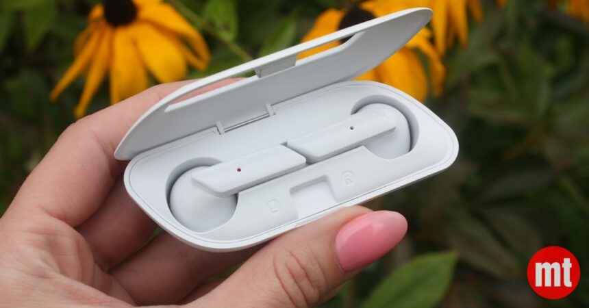 boAt Airdopes ProClip TWS Launches in India With 52-Hour Battery boAt Airdopes ProClip TWS Launches in India With 52-Hour Battery | The Mobile Times