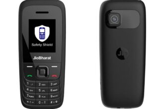 Jio Launches Phone Under Rs 800 with 4G, Cuts Rivals' Pricing by 40% | The Mobile Times