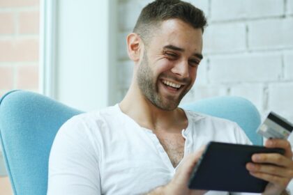 Prepaid Plan Comparison Cuts Your Rs 200 Spend by 22% | The Mobile Times