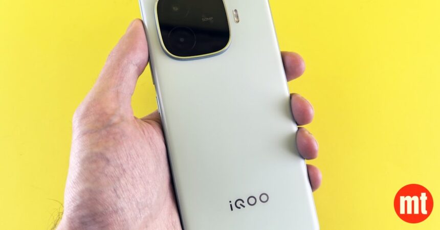 Vivo X300 Ultra Review Beats Rivals With 200MP Zoom Camera Vivo X300 Ultra Review Beats Rivals With 200MP Zoom Camera | The Mobile Times