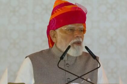 Launches India's First Greenfield Refinery, Rs 1.06 Lakh Crore Unveiled | The Mobile Times