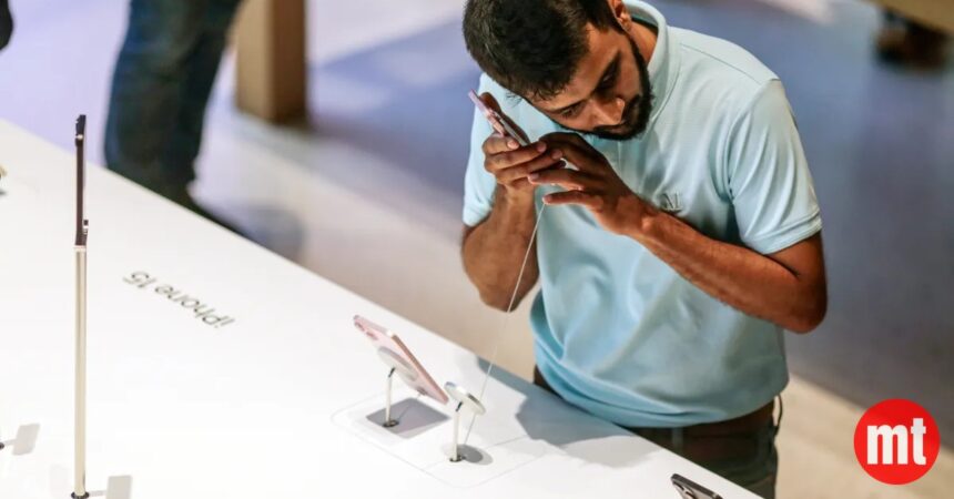 India Launches $6.5B Smartphone Manufacturing Push to Cut China Dependence India Launches $6.5B Smartphone Manufacturing Push to Cut China Dependence | The Mobile Times