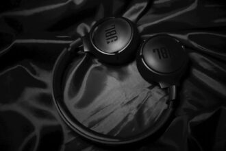 iQOO Z11 debuts in India with different specs and design, Buds TWS tag along - GSMArena.com news - GSMArena.com | The Mobile