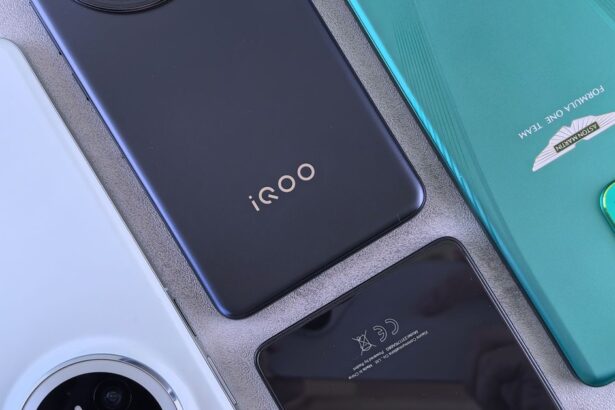 iQOO Z11 India Launch: Binary Code Teaser से हुई आधिकारिक पुष्टि | The Mobile Times
