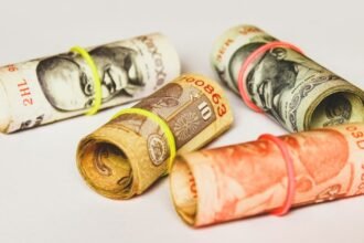 Vi's Survival Plan Targets Rs 35,000 Crore Debt Lifeline | The Mobile Times